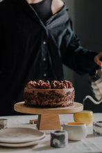 Cargar imagen en el visor de la galería, Pastel de chocolate
